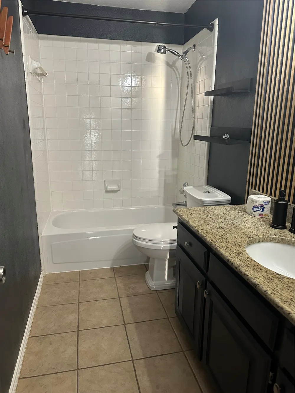 806 Boxwood Drive Lewisville, TX 75067