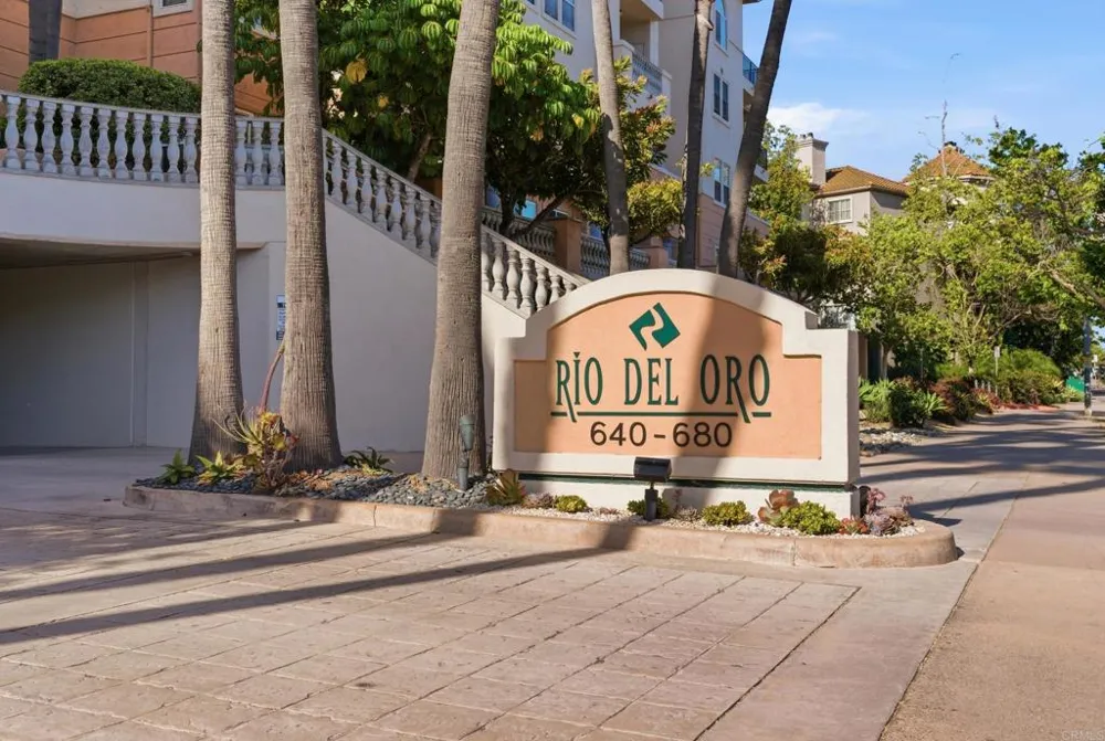 680 Camino De La Reina #2201 San Diego, CA 92108