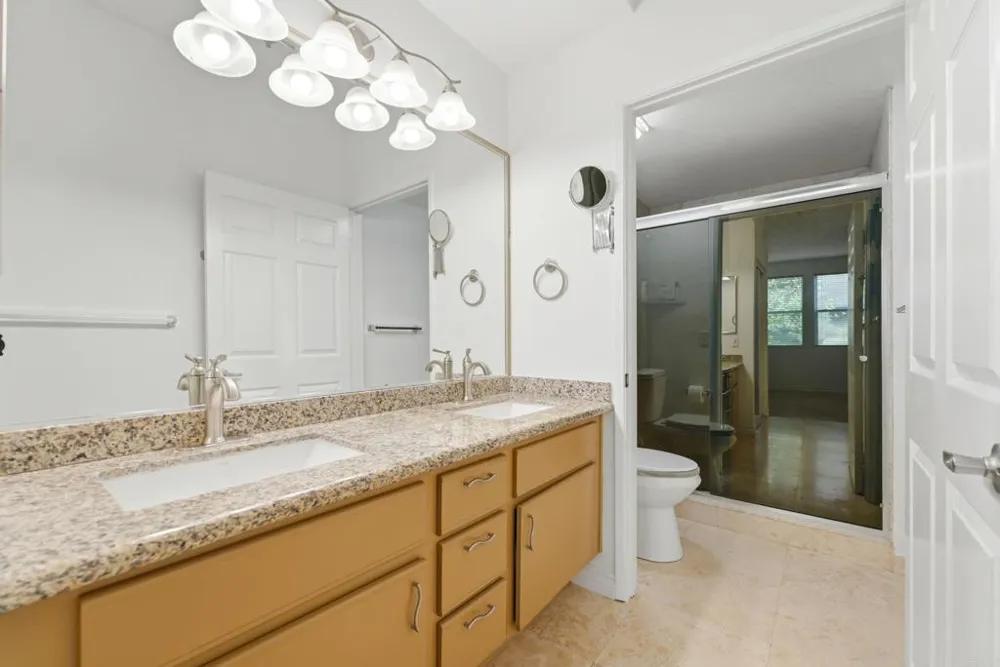 680 Camino De La Reina #2201 San Diego, CA 92108