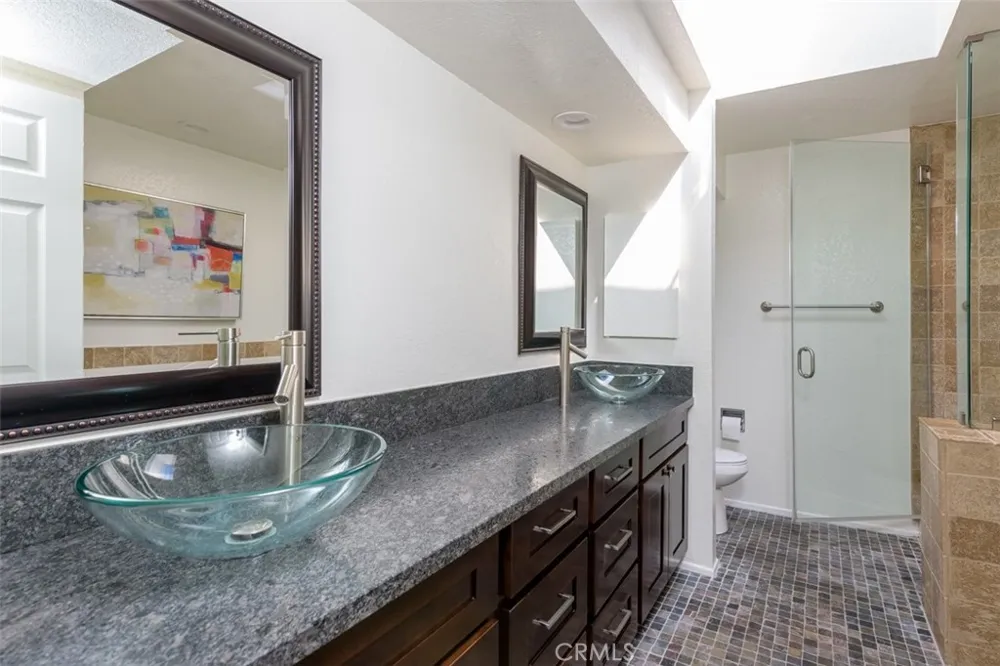3333 Primera Avenue #B Hollywood Hills East, CA 90068