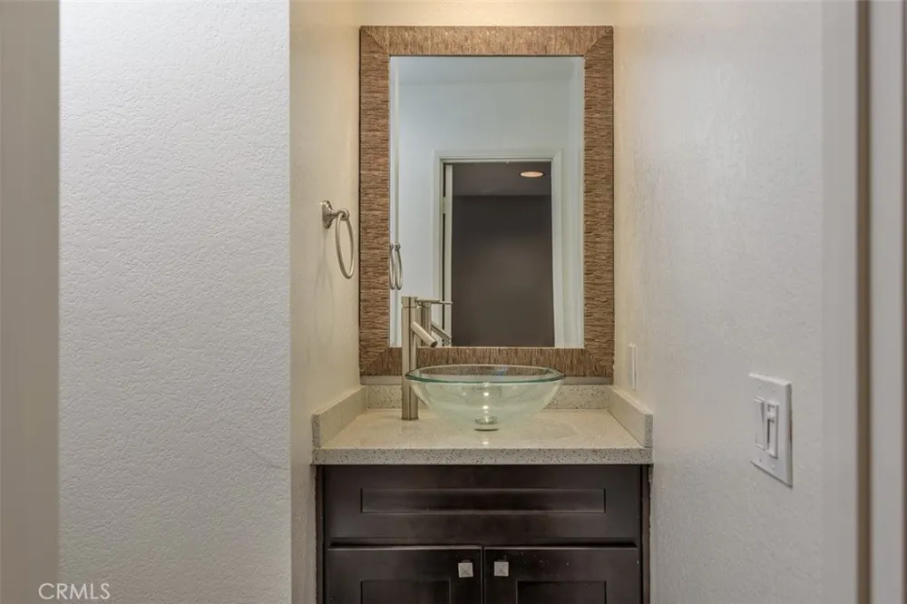 3333 Primera Avenue #B Hollywood Hills East, CA 90068