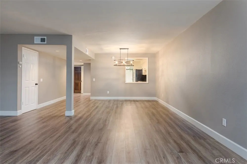 3333 Primera Avenue #B Hollywood Hills East, CA 90068