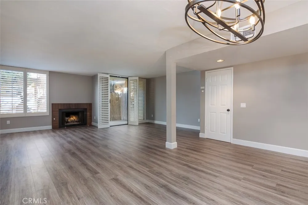 3333 Primera Avenue #B Hollywood Hills East, CA 90068