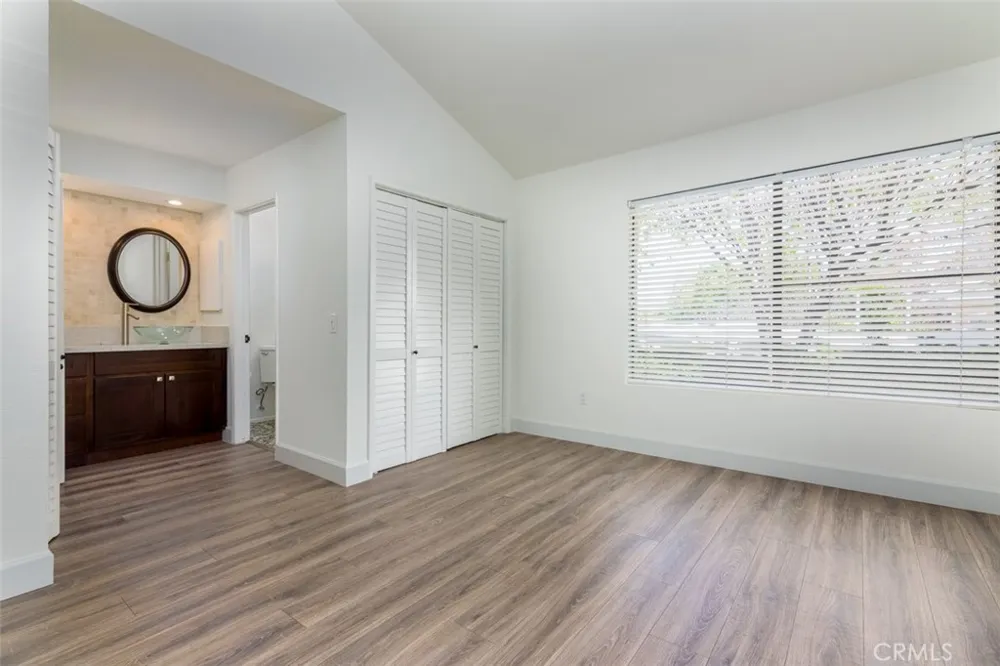 3333 Primera Avenue #B Hollywood Hills East, CA 90068