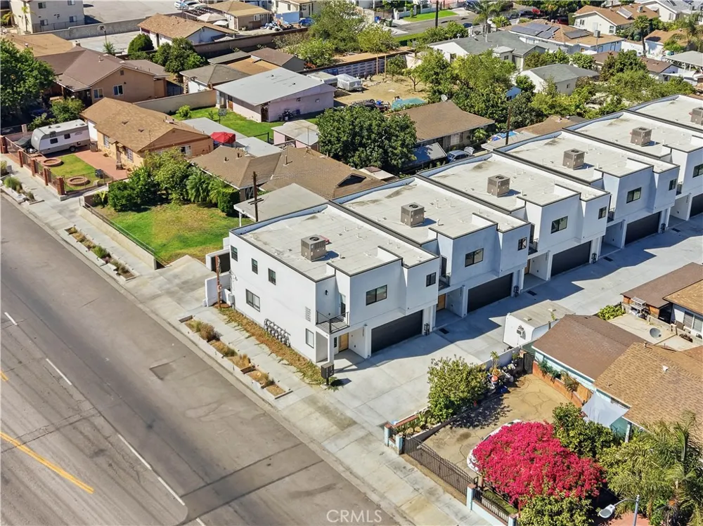 13369 W Cellest Parkway Pacoima, CA 91331
