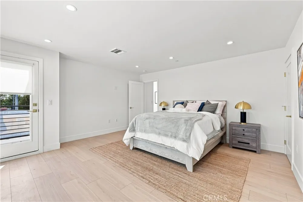 13369 W Cellest Parkway Pacoima, CA 91331