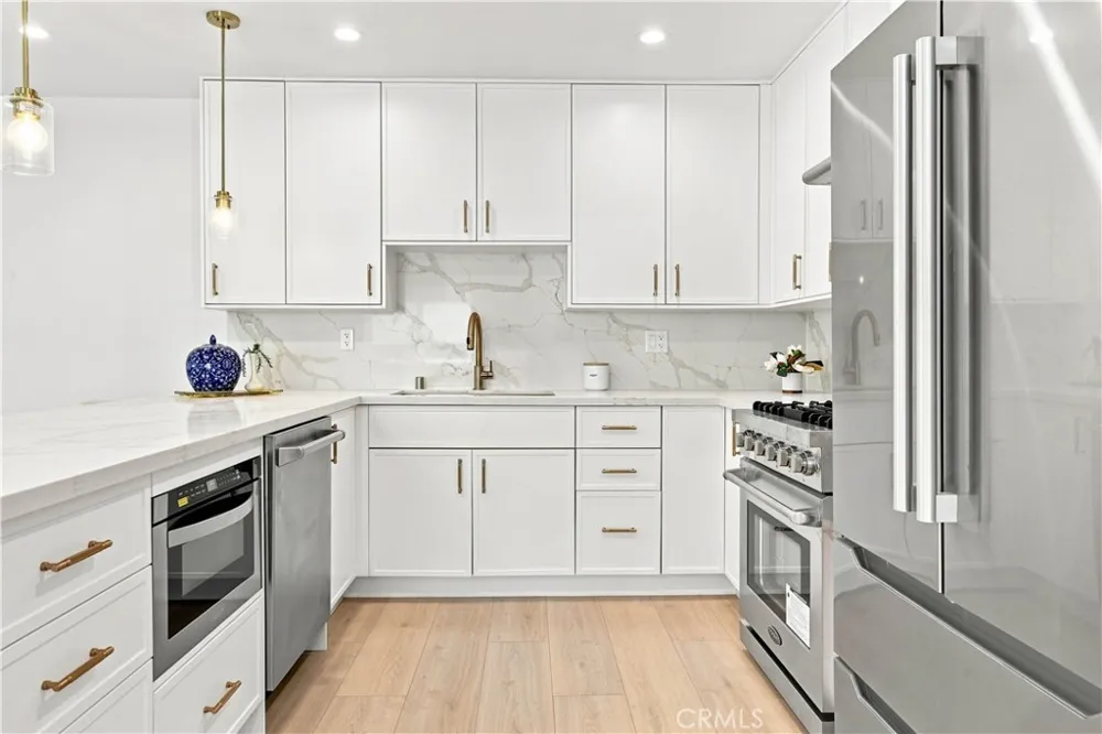 13369 W Cellest Parkway Pacoima, CA 91331
