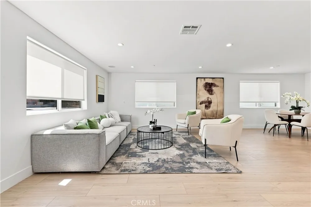 13369 W Cellest Parkway Pacoima, CA 91331