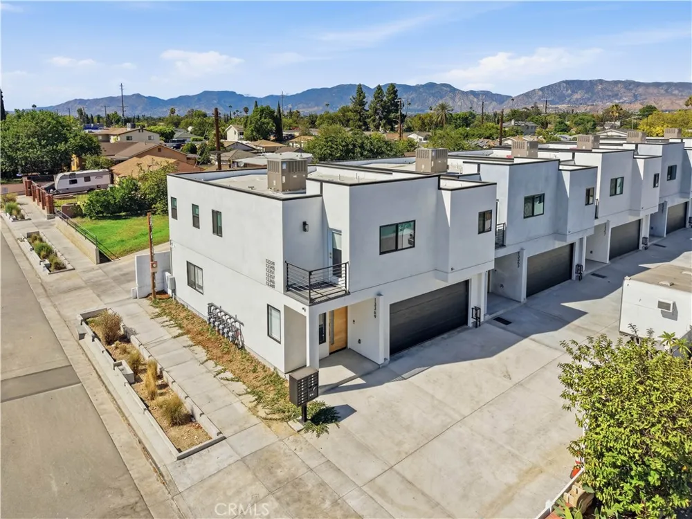 13369 W Cellest Parkway Pacoima, CA 91331