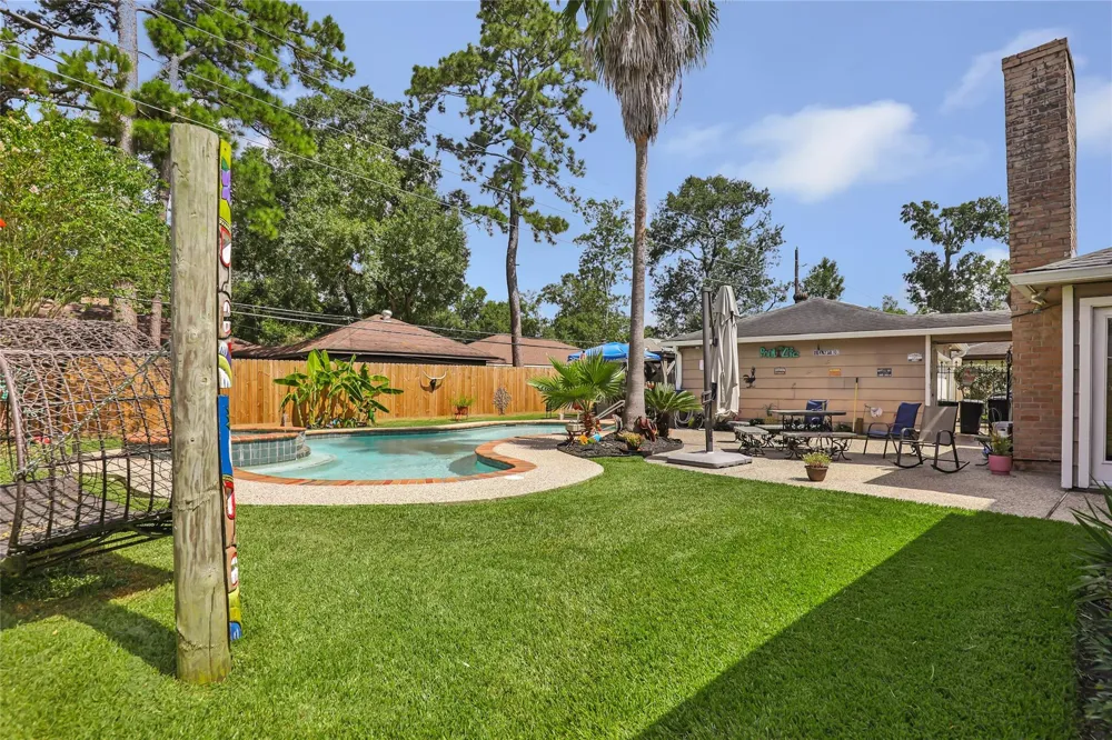 614 S Diamondhead Boulevard Crosby, TX 77532