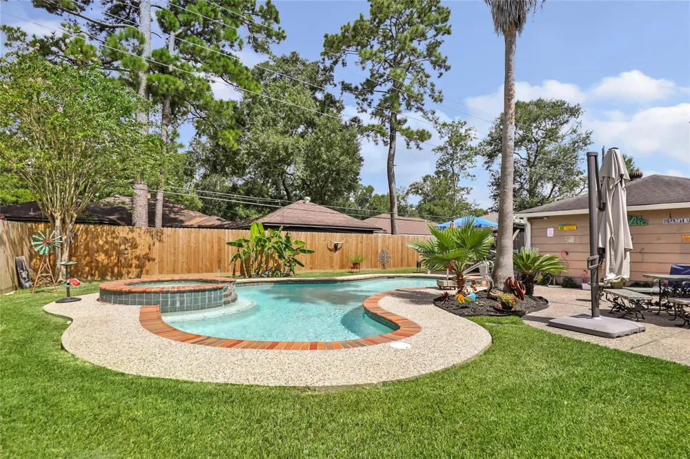 614 S Diamondhead Boulevard Crosby, TX 77532