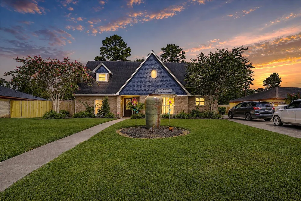614 S Diamondhead Boulevard Crosby, TX 77532