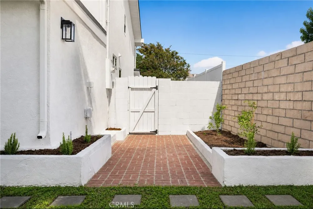 1143 S Chantilly Street Anaheim, CA 92806