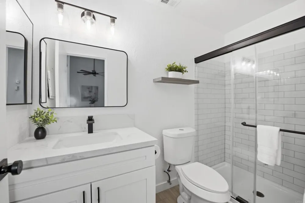 980 Lupine Hills Drive #83 Vista, CA 92081