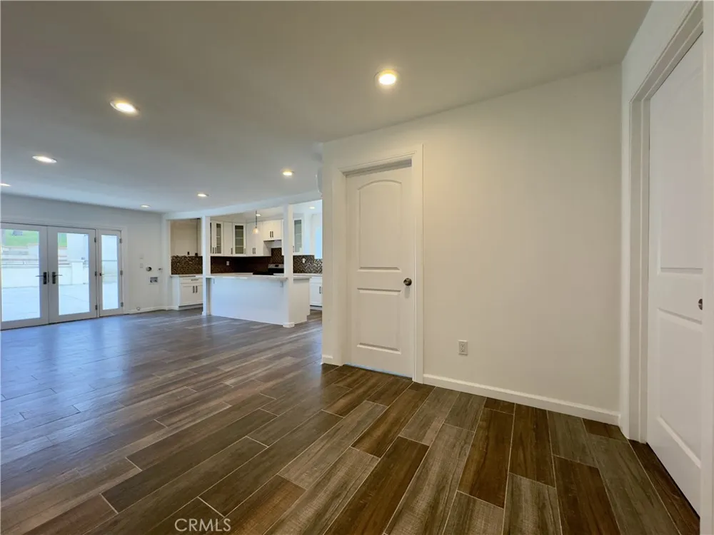 1607 cherokee Corona, CA 92881