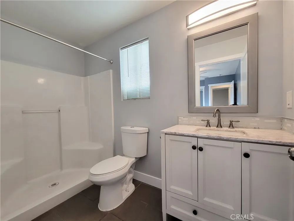 8429 Somerset Blvd. Paramount, CA 90723