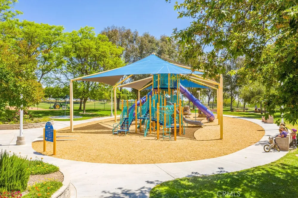 25716 Hood Way Stevenson Ranch, CA 91381