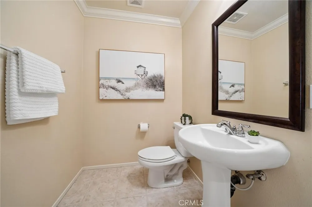 25716 Hood Way Stevenson Ranch, CA 91381