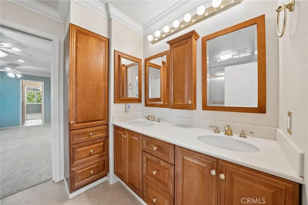25716 Hood Way Stevenson Ranch, CA 91381