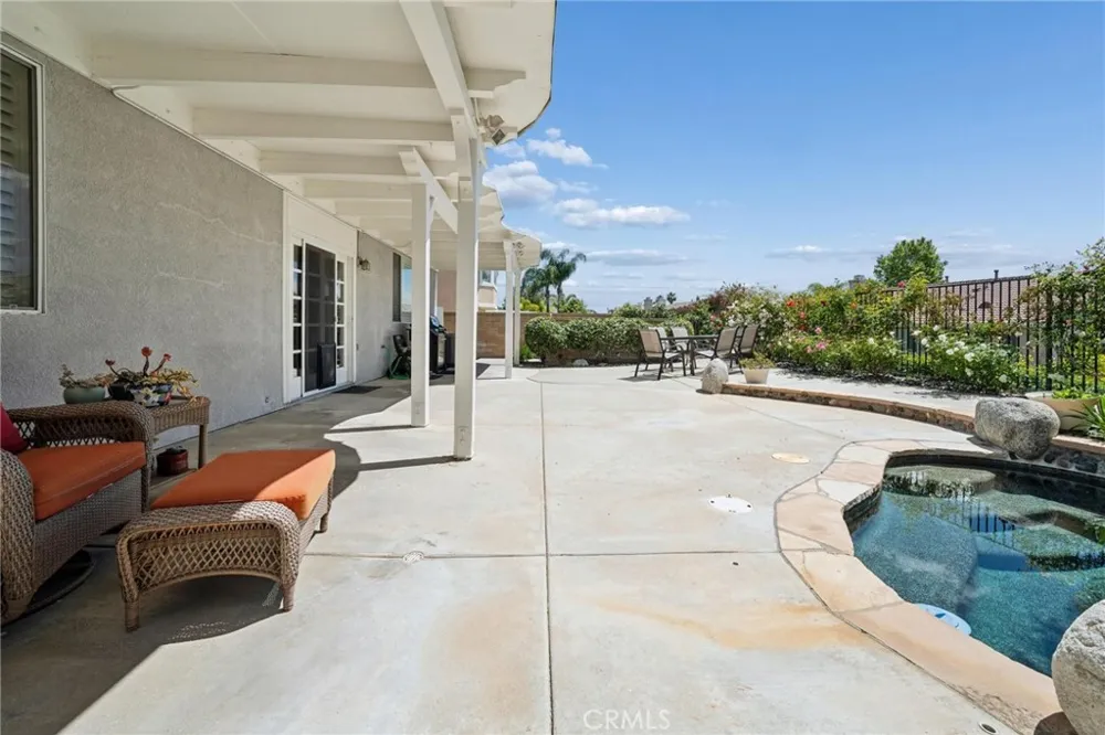 25716 Hood Way Stevenson Ranch, CA 91381