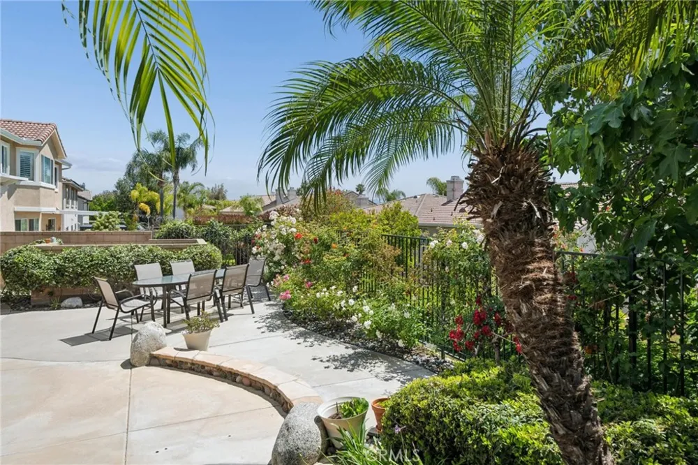 25716 Hood Way Stevenson Ranch, CA 91381