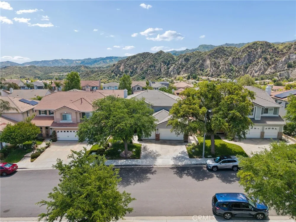 25716 Hood Way Stevenson Ranch, CA 91381