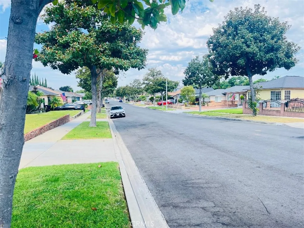 11422 Charlesworth Santa Fe Springs, CA 90670