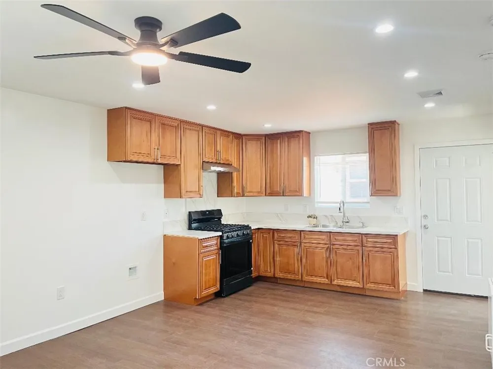 11422 Charlesworth Santa Fe Springs, CA 90670