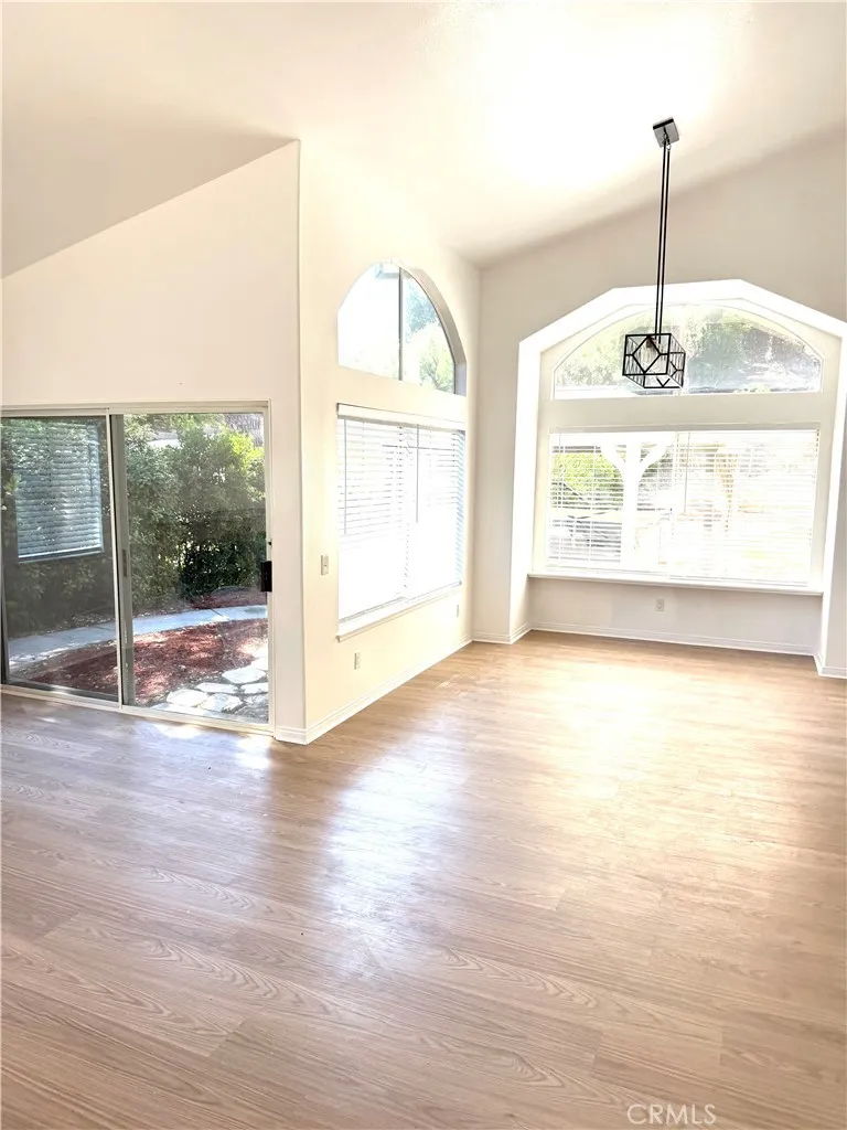 6906 Hastings Moorpark, CA 93021