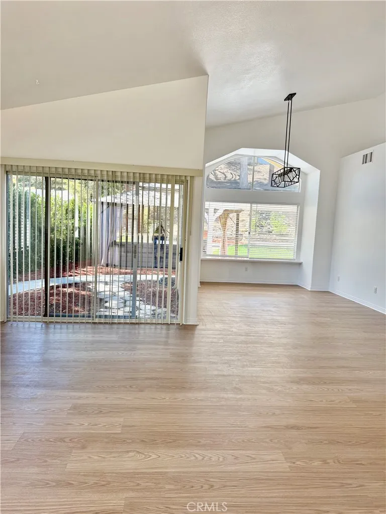6906 Hastings Moorpark, CA 93021