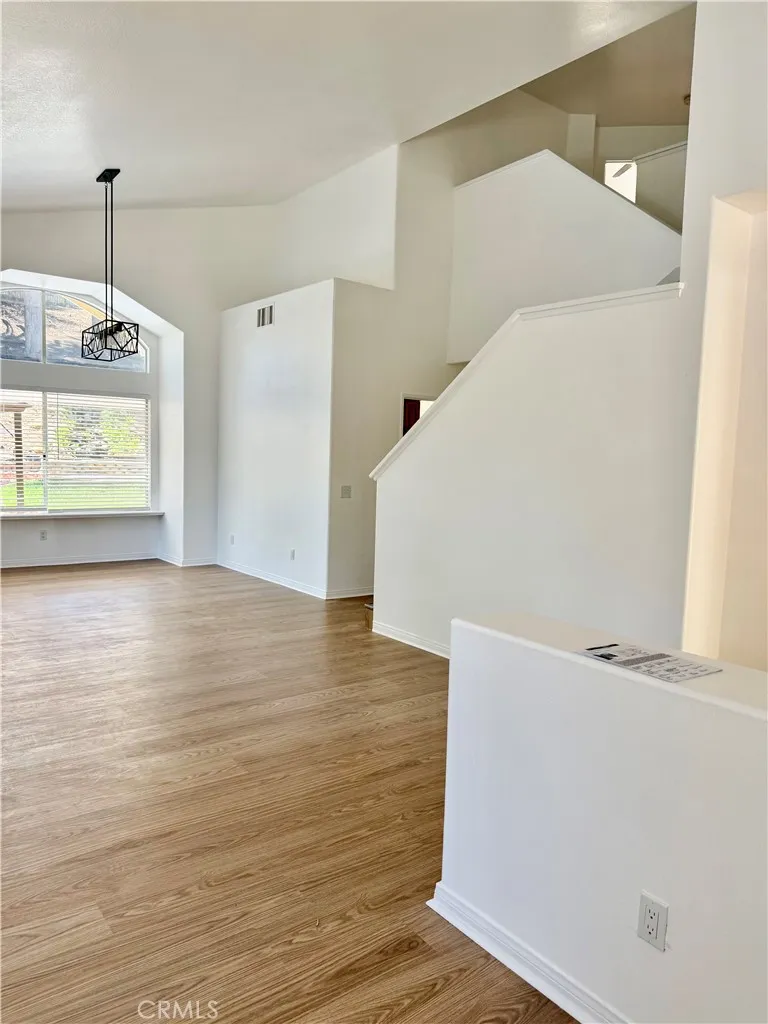 6906 Hastings Moorpark, CA 93021