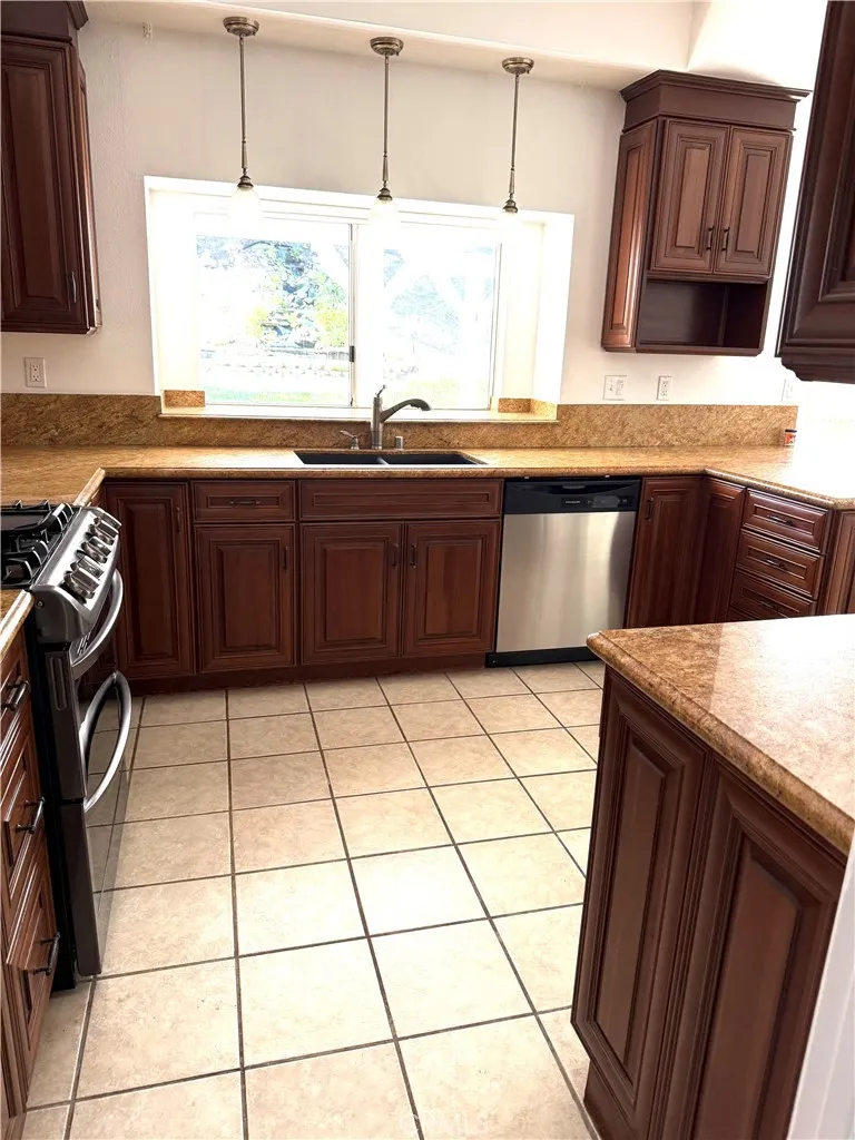 6906 Hastings Moorpark, CA 93021