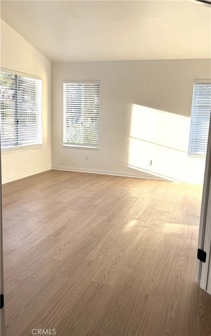 6906 Hastings Moorpark, CA 93021