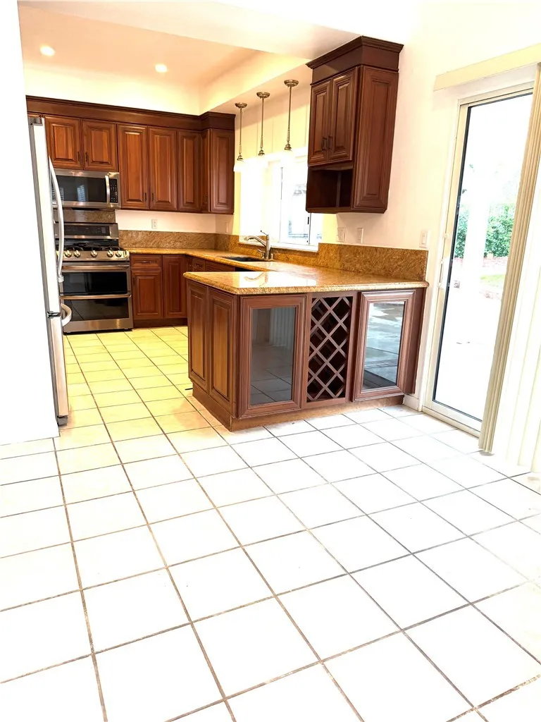 6906 Hastings Moorpark, CA 93021
