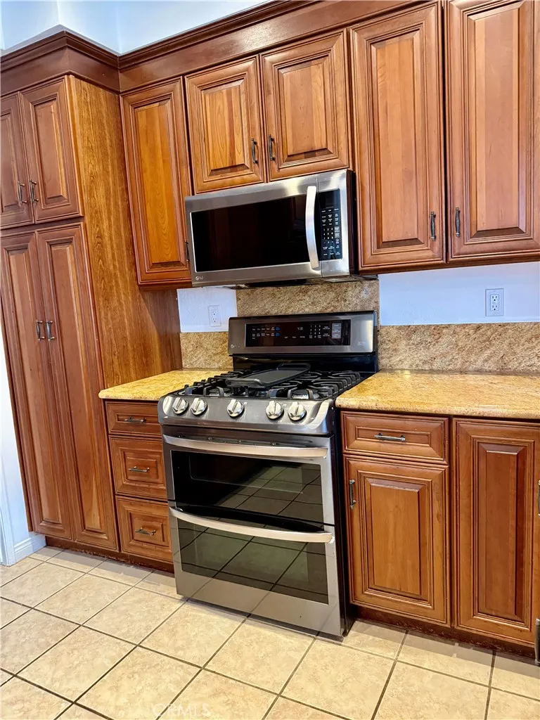 6906 Hastings Moorpark, CA 93021