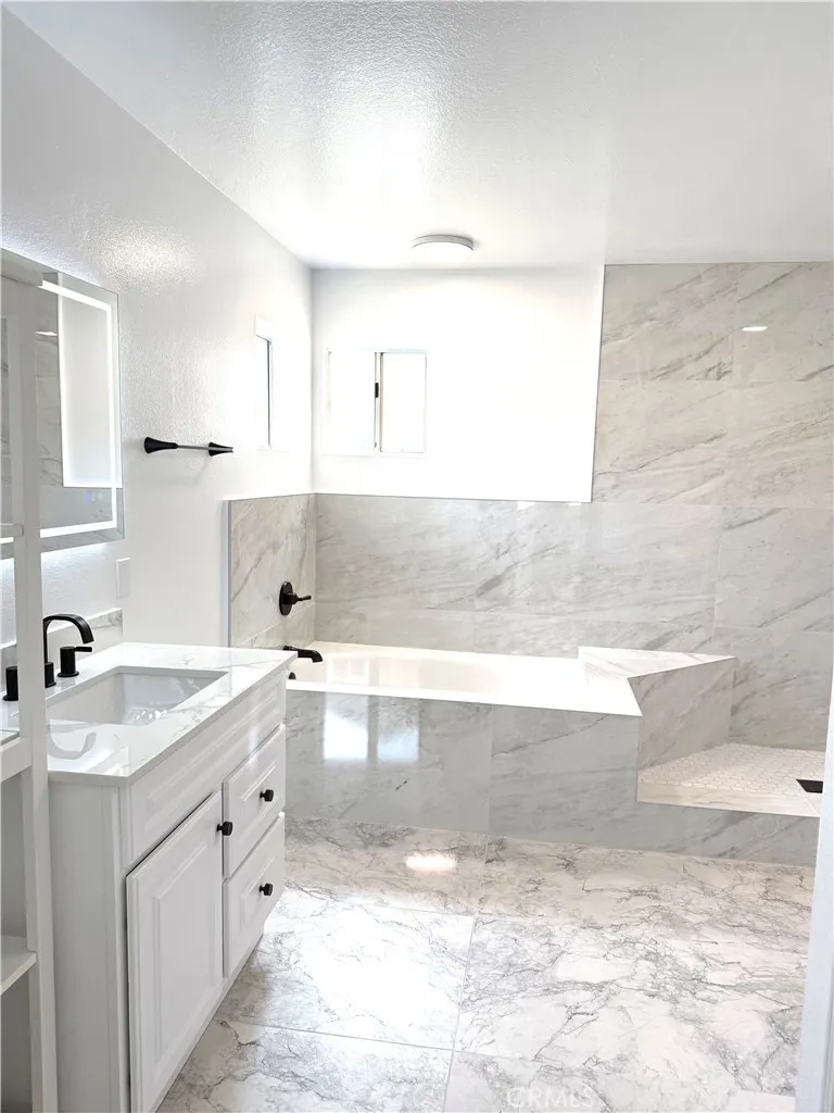 6906 Hastings Moorpark, CA 93021