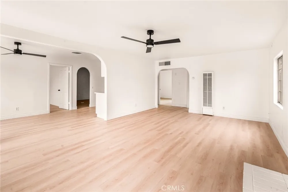 407 4th Bakersfield, CA 93304