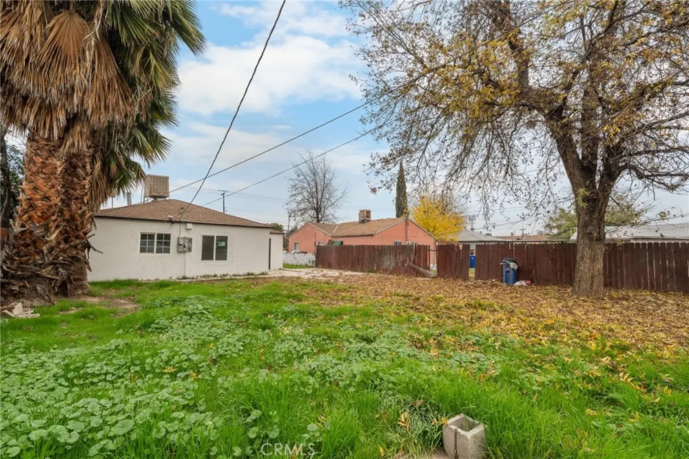 407 4th Bakersfield, CA 93304
