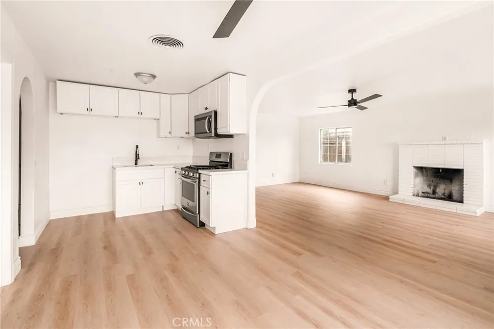 407 4th Bakersfield, CA 93304