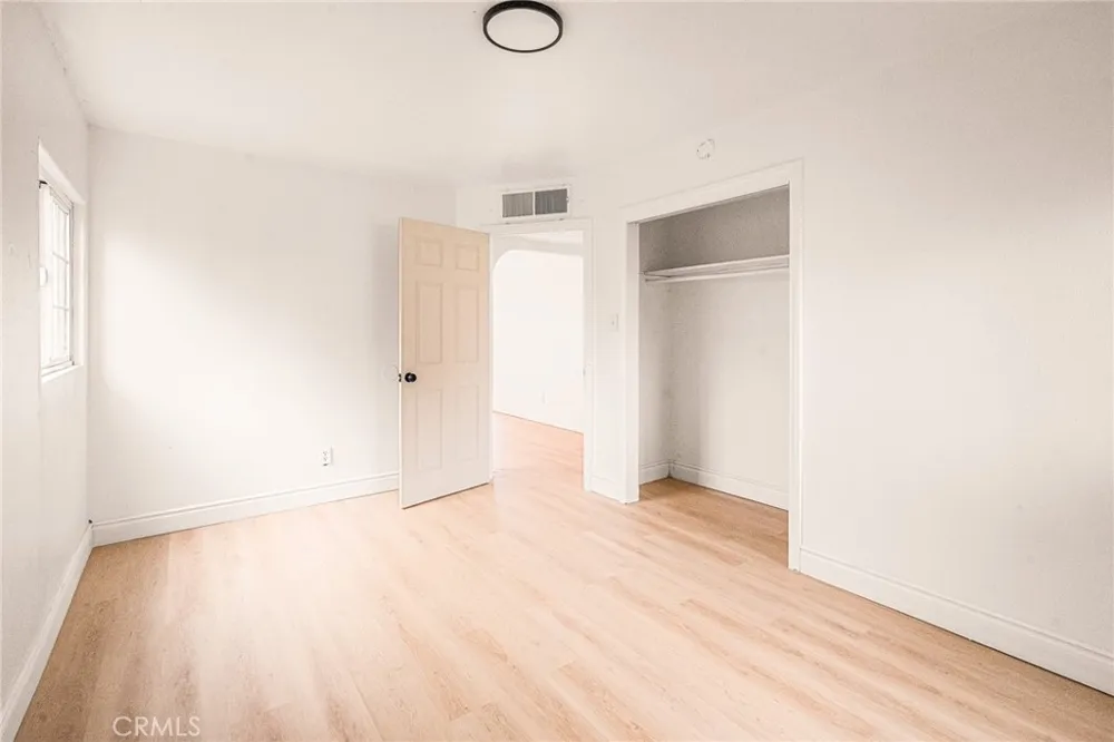 407 4th Bakersfield, CA 93304