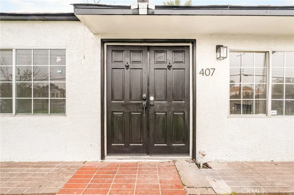 407 4th Bakersfield, CA 93304