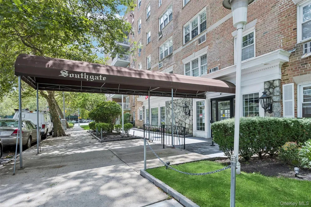 14930 88th Street #2E Howard Beach, NY 11414