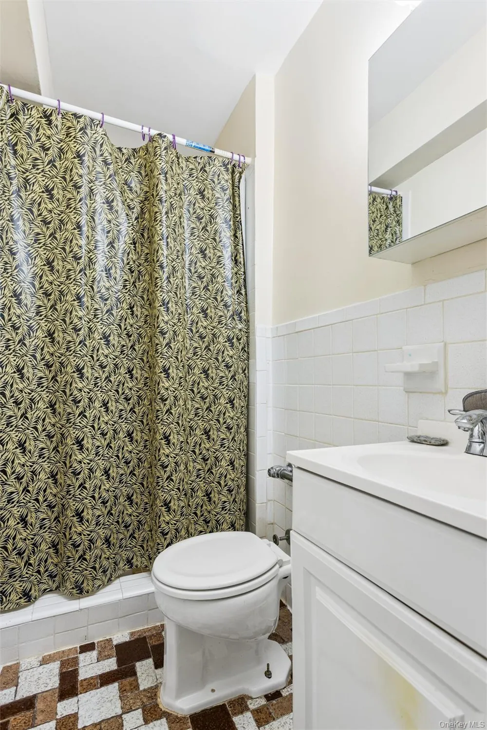14930 88th Street #2E Howard Beach, NY 11414