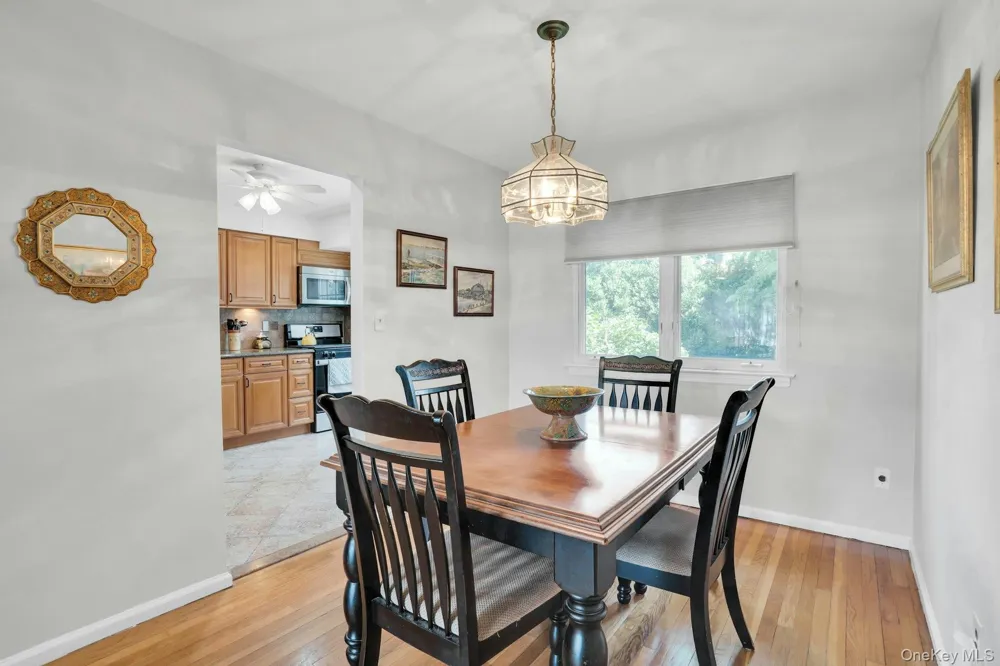 43 Genesee Drive Commack, NY 11725