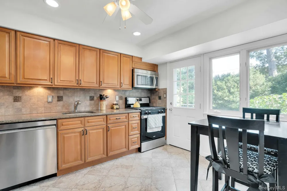 43 Genesee Drive Commack, NY 11725
