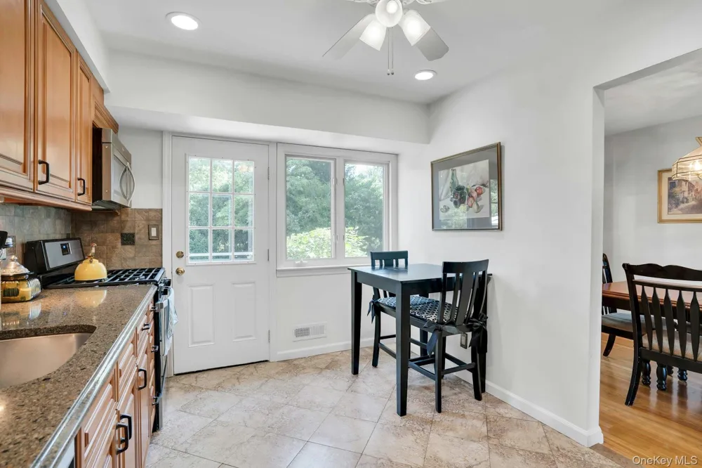 43 Genesee Drive Commack, NY 11725