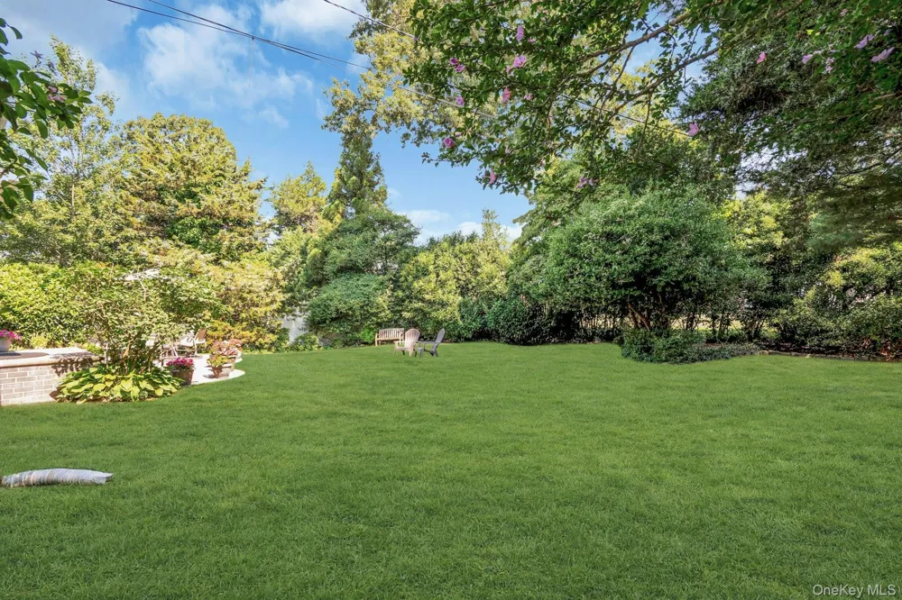 43 Genesee Drive Commack, NY 11725