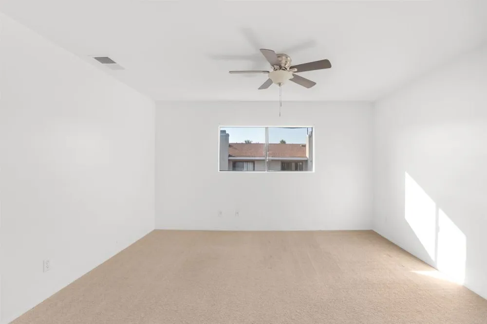 584 Portsmouth Drive #D Chula Vista, CA 91911