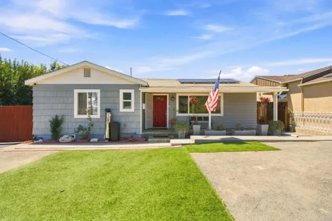 2720 Palm Lane