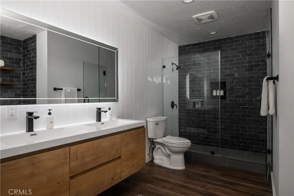 1037 Beaver Lake Arrowhead, CA 92352